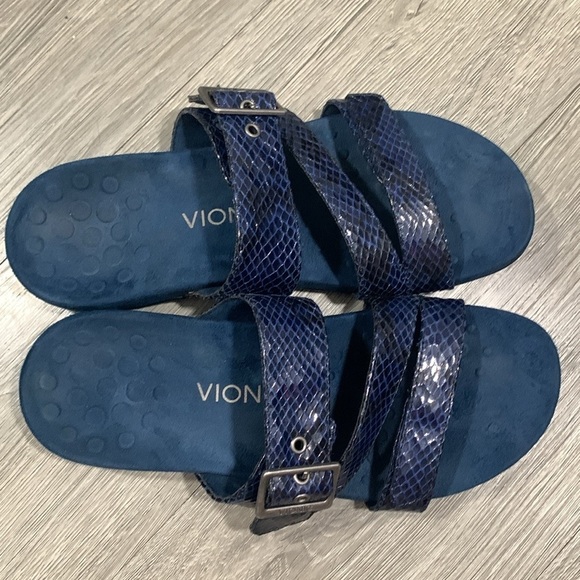 Vionic Skylar Navy Blue Embossed Leather Side Buckle Slide Sandals size 8 - Picture 2 of 9